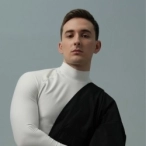 Исполнитель: TESLENKO