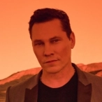 Исполнитель: Tiësto