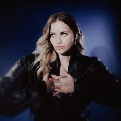 Виконавець: Абрикоса