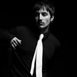 Виконавець: Artemas