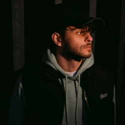 Виконавець: Averin