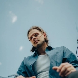 Виконавець: CHEEV