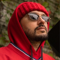 Исполнитель: Довгий Пес