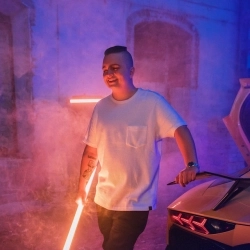 Виконавець: Dynoro