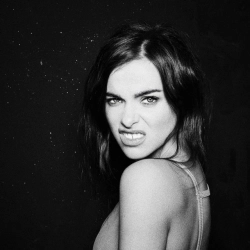 Виконавець: Елена Темникова