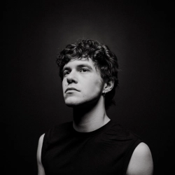 Виконавець: ENLEO