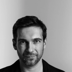 Виконавець: ESTRADARADA