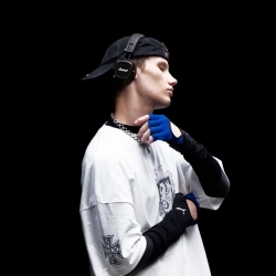 Виконавець: Golubenko