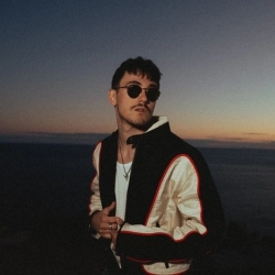 Виконавець: LUM!X