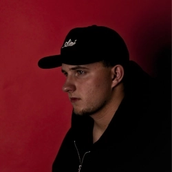 Виконавець: Maxx