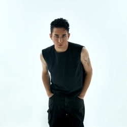 Виконавець: MELOVIN