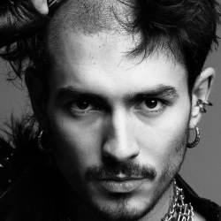 Ostrovskyi & MAYOROVA & Molodi - Твої Тату (Acoustic Version)