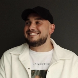 Виконавець: Qatoshi