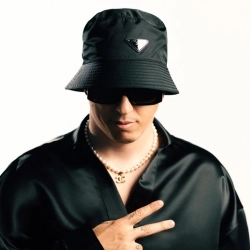 Виконавець: Regard