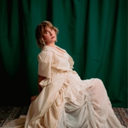 Виконавець: renie cares