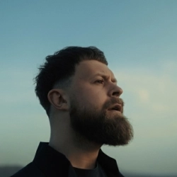 Виконавець: SUROV