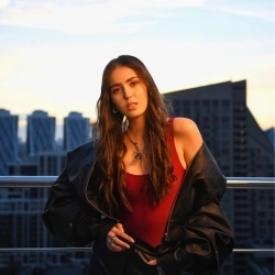 Виконавець: Tayna