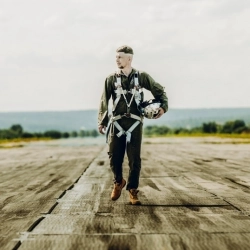 Виконавець: Tony Tonite