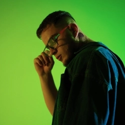 Виконавець: UNIK