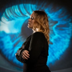 Daria Vitkovska - Твій Світ