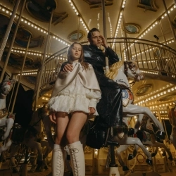 Ваня Дмитриенко & Аня Пересильд - Силуэт (из к-ф «Алиса в Стране Чудес»)